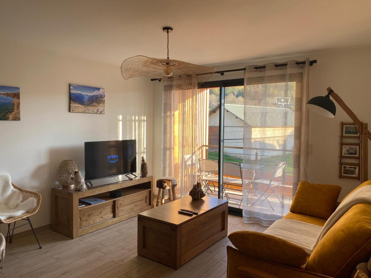 Appt A Ancelle Pied Des Pistes Apartment Exterior photo